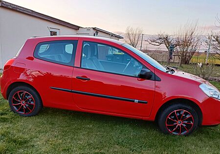 Renault Clio Expression 1.2 16V