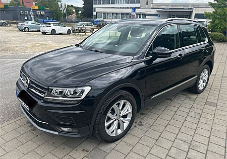 VW Tiguan Volkswagen 2.0 TDI SCR DSG 4MOTION Highline