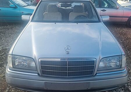Mercedes-Benz C 180 ELEGANCE