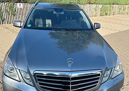 Mercedes-Benz E 250 CDI BlueEFFICIENCY Autom. - Avantgarde