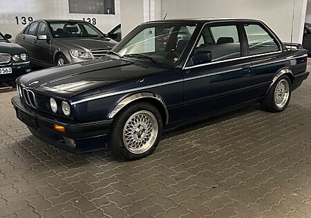 BMW 320i E30 | 1. Hand | H-Zulassung | Original