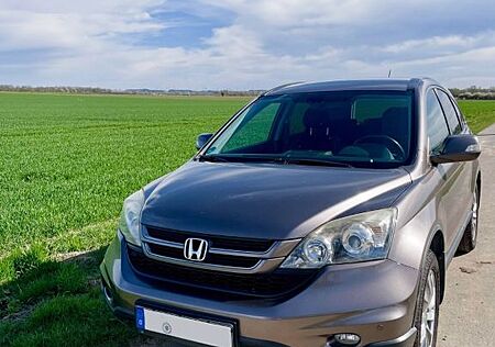 Honda CR-V 2.0 TÜV NEU!