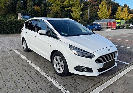 Ford S-Max gebraucht kaufen Ford S-Max 2,0 TDCi 110kW Titanium DSG, LED, AHK