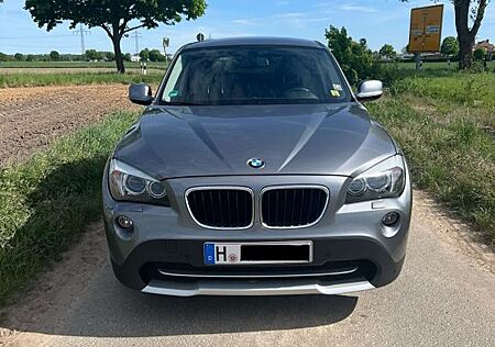 BMW X1 xDrive20d Automatik | Leder | Bi- Xenon
