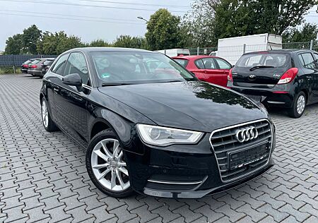 Audi A3 1.4 TFSI Attraction ACC PDC Xenon Navi 17"ALU