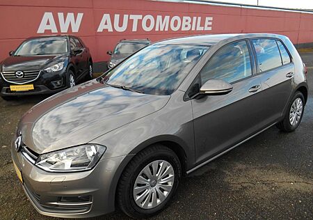 VW Golf Volkswagen VII Lim. Trendline BMT