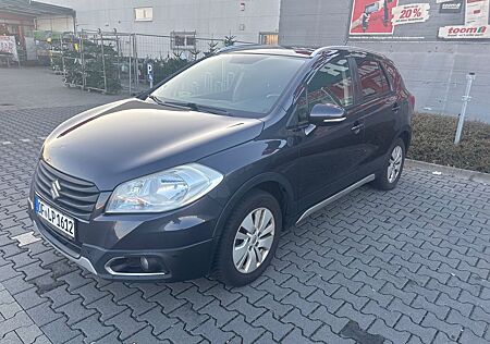 Suzuki SX4 S-Cross (SX4) S-Cross 1.6 Club 2WD Club