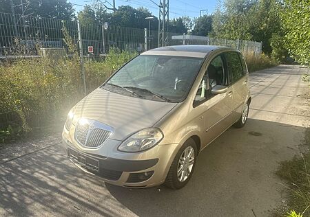 Lancia MUSA Platino