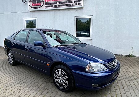 Toyota Avensis 1.8 Style / Klimaautomatik / 5.türig /