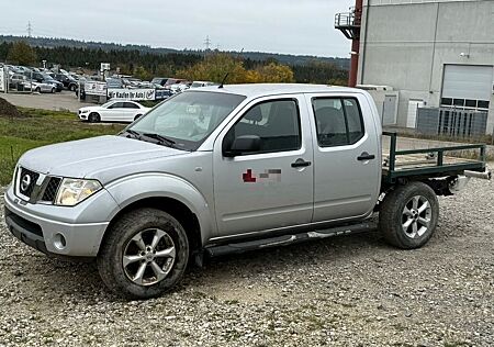 Nissan Navara Pick-Up Double Cab 2.5 dCi 4x4 *PRITSCHE*