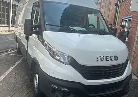IVECO Daily 70C18 mit LBW