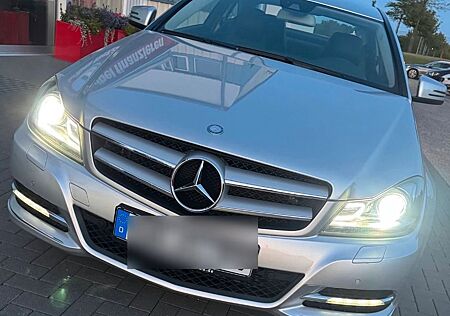 Mercedes-Benz C 180 C180 BlueEFFICIENCY Coupé LED, Navi,Sitzh. Xenon