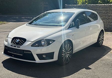 Seat Leon 2.0 Cupra+2HAND+KLIMAAUTO+SHZ+241PS+18"ZOLL