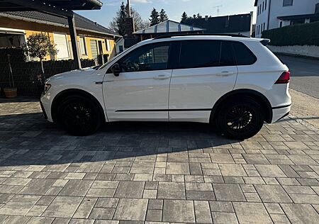 VW Tiguan Volkswagen 2.0 TDI SCR 140kW DSG 4MOTION Highlin...