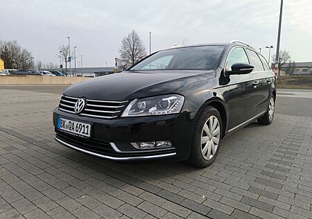 VW Passat Variant Volkswagen 2.0 TDI DSG 130kW Highline BM...