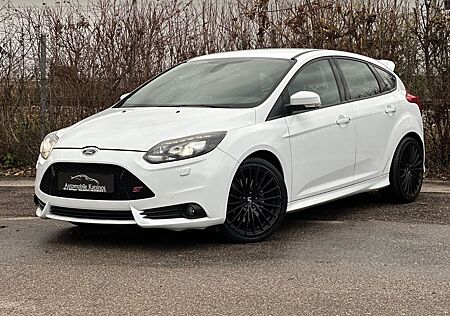 Ford Focus Lim. ST
