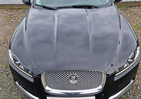 Jaguar XF 2.2 Diesel Navi+Klima +Vollleder+Bluetooth