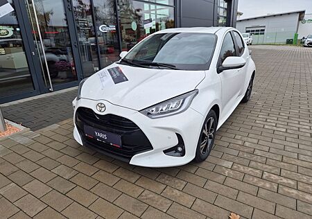 Toyota Yaris 1,5 Hybrid Teamplayer Smartphone Komp.