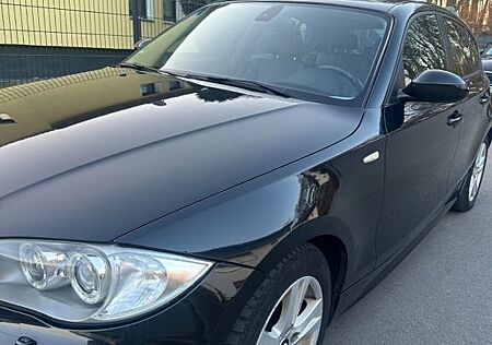 BMW 118i - TÜV NEU | VOLLLEDER | SITZHEIZUNG