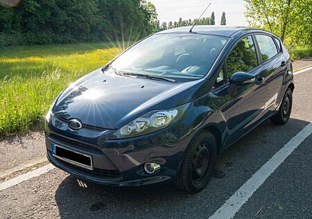 Ford Fiesta Champions Edition 82 PS super gepflegt