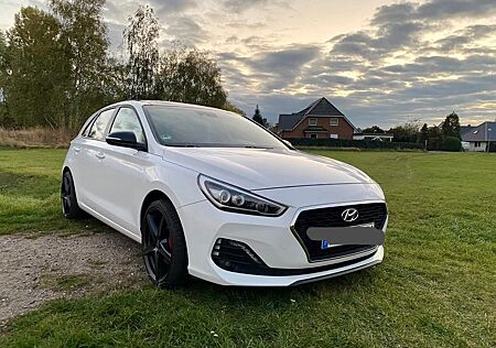 Hyundai i30 1.4 T-GDI DCT PASSION PLUS mit PANORMADACH