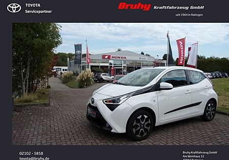 Toyota Aygo (X) Aygo -play Team D