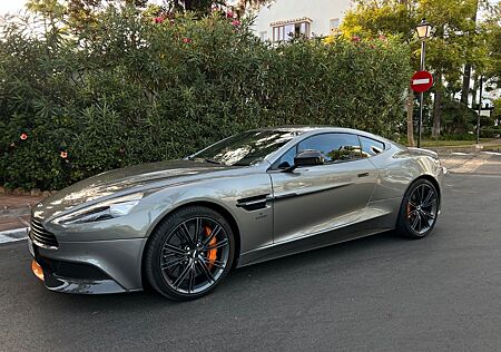 Aston Martin Vanquish 6.0 Auto - Carbon