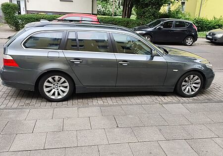 BMW 525d A touring Panoramadach