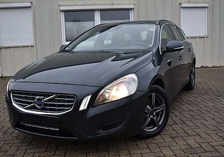 Volvo V60 1.6 D Momentum*2.HD*TÜVNEU*NAVI*SHZ*PDC*