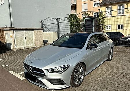 Mercedes-Benz CLA 200 Shooting Brake - AMG Line