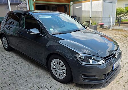 VW Golf Volkswagen 1.2 TSI 63kW BMT Comfortline Comfortline