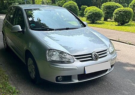 VW Golf Volkswagen 1.6 FSI Comfortline TÜV Neu Alufelgen