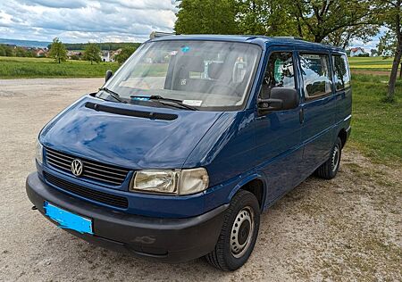 VW T4 Caravelle Volkswagen 2,5-l-Otto Standard