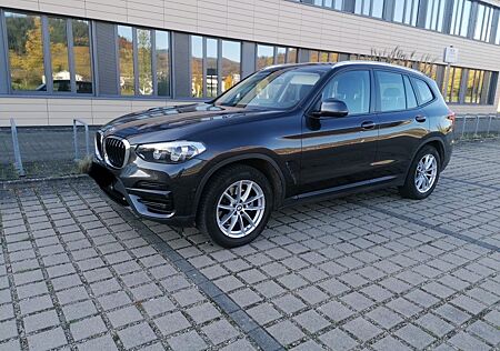 BMW X3 xDrive20d AT -