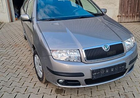 Skoda Fabia 1.4 16V 59 kW Classic Sedan Classic