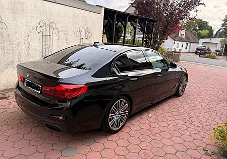 BMW M550i xDrive A -