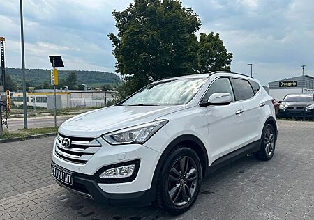 Hyundai Santa Fe Premium 4WD/AUT/KAMERA/XENON/NAVI/SHZ/