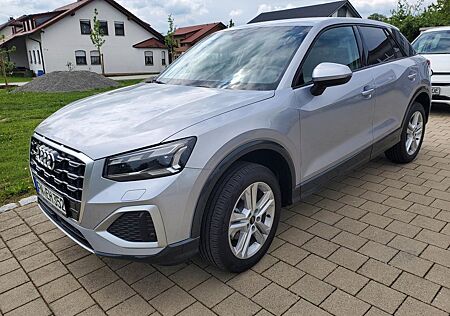 Audi Q2 1.5 16V TSI ACT 35 TFSI advanced Metallic