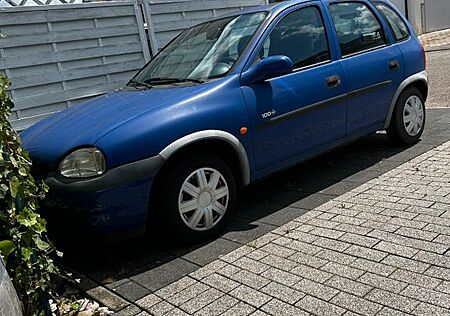 Opel Corsa 1.0 12V (Fahrzeug von Omi)
