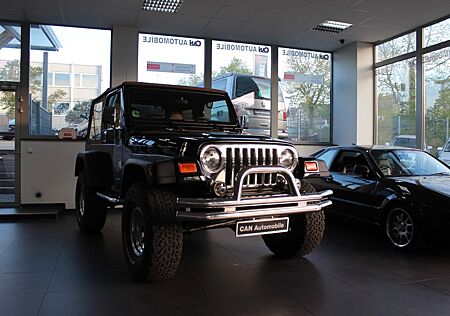 Jeep Wrangler 4.0 Sahara 4x4 Automatik Leder