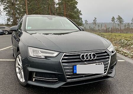 Audi A4 2.0 TDI S-LINE S-tr Ultra Design NAVI LED
