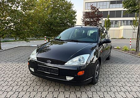 Ford Focus 1.6 Ghia *Zahnriemen+Service+HU NEU*2.Hand