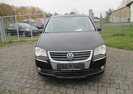 VW Touran Volkswagen 2.0 TDI Highline DSG/Navi/S-HEFT/AHK*