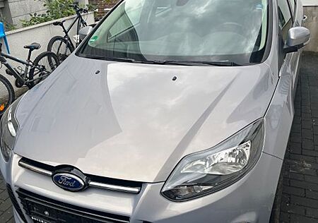 Ford Focus 1,0 EcoBoost 74kW Titanium Turnier Tit...