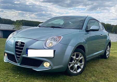 Alfa Romeo MiTo 1.4 16 V Zahnriehmen neu perfekter Zustand