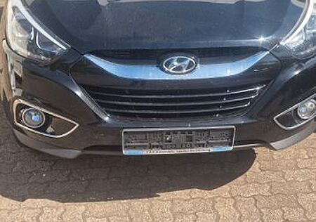 Hyundai ix35 1.6 GDI FIFA World Cup EDITION Gold 2WD...