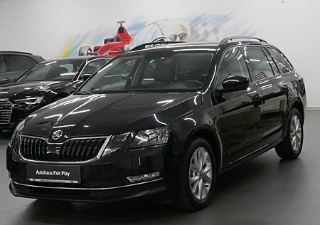 Skoda Octavia Combi Style NAVI/CARPLAY/UNFALLFREI/2.HD