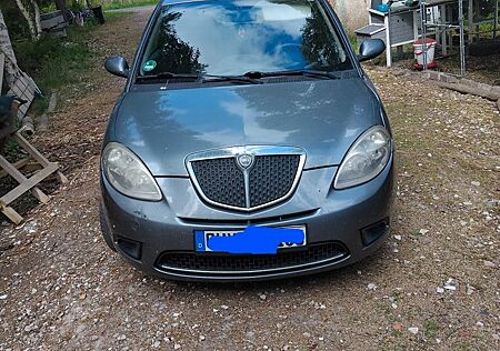 Lancia Ypsilon 1.4 16v Oro DFN Oro