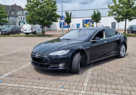 Tesla Model S 85 (SuC Free SC01, AP1,CCS,LTE,Pano)