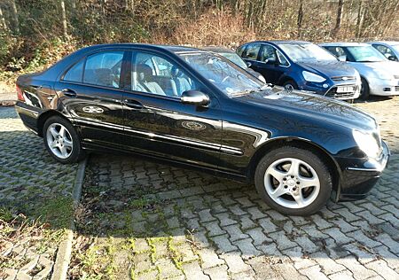 Mercedes-Benz C 220 C -Klasse Lim. * CDI Avantgarde *